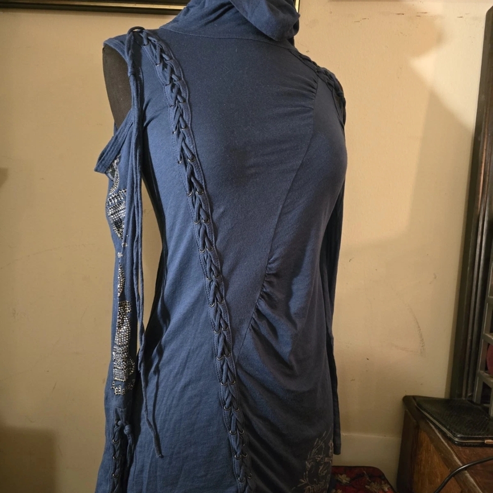 SALVAGE Gorgeous Midnight Blue Top With Lacing And Rhinestone Embellishments. XS
